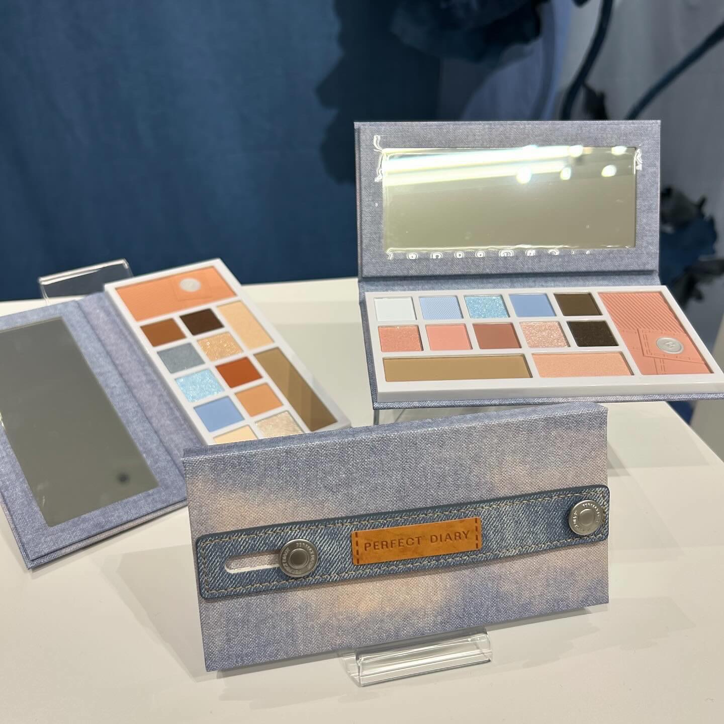 PERFECT DIARY (パーフェクトダイアリー)トランスルーシェントブルーリング ルースパウダー　ブルーシャイニング限定/PERFECT DIARY/ルースパウダーを使ったクチコミ（3枚目）