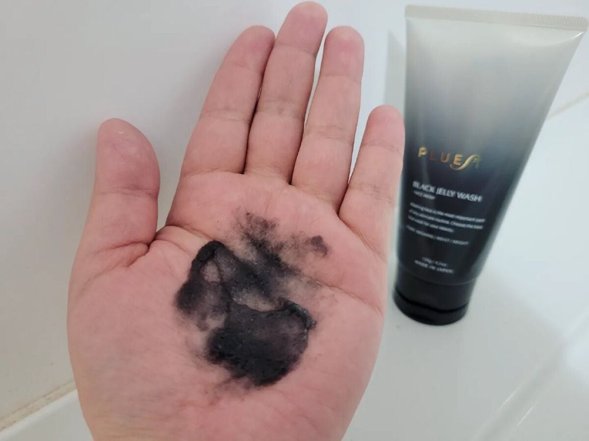 BLACK JELLY WASH(ブラックジェリーウォッシュ)/PLUEST/その他洗顔料を使ったクチコミ(4枚目)