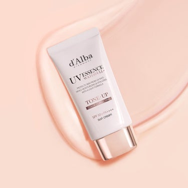 ダルバ公式(d'Alba Official) on LIPS 「こんにちは😊韓国スキンケアブランドダルバです✨新商品🍑🤍トーン..」（1枚目）