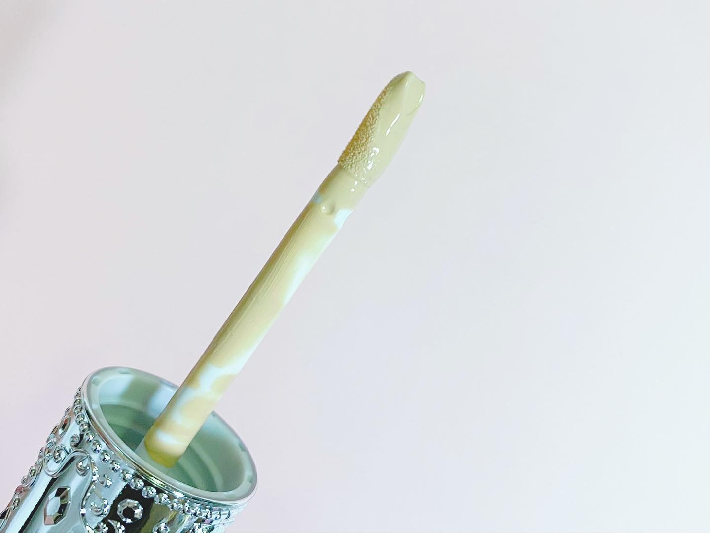 ダイヤモンドティップス コンシーラー＜カバータイプ＞/JILL STUART/リキッドコンシーラーを使ったクチコミ（2枚目）