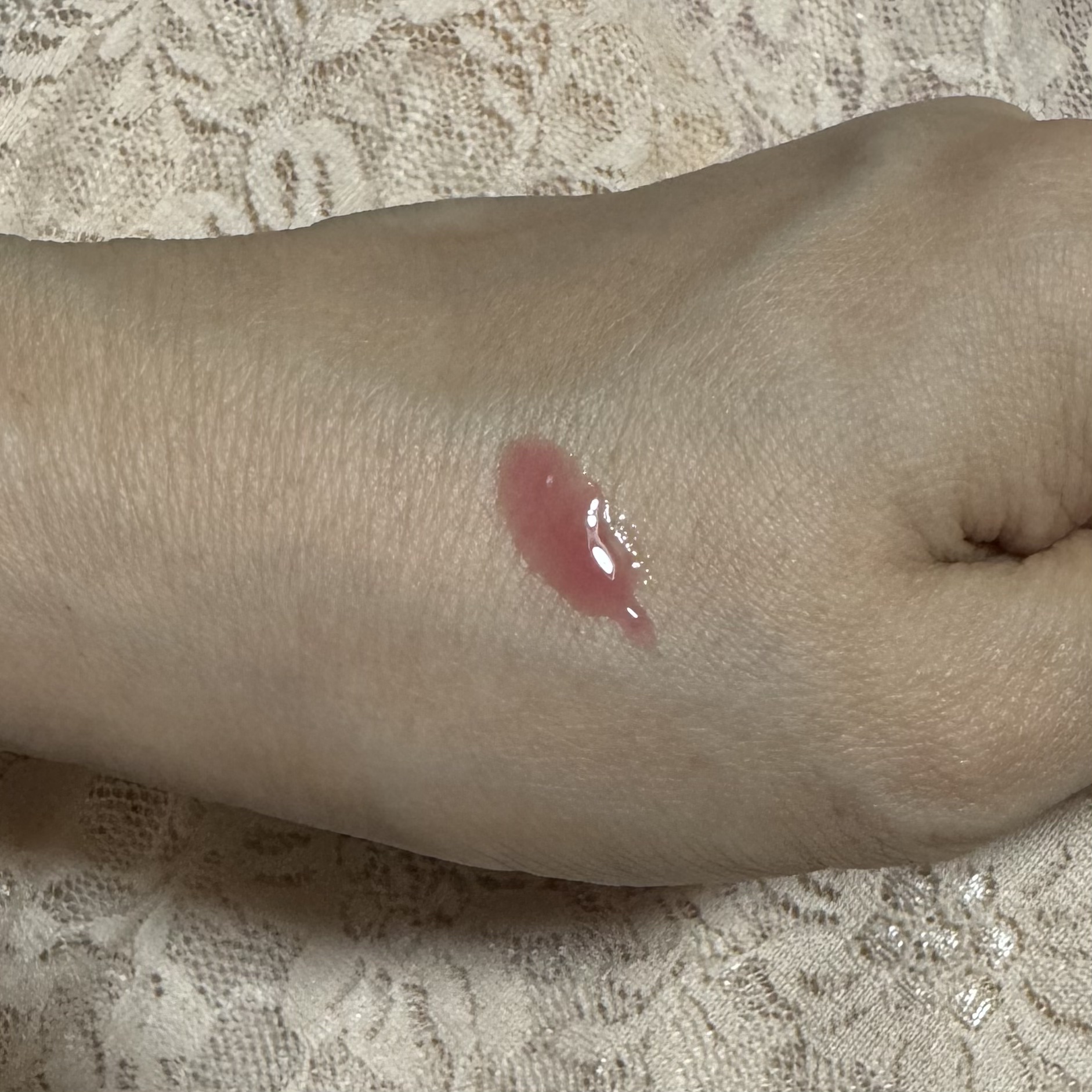 ガラスプランパー 102 ヴァンパイアレッド/CipiCipi/リッププランパーを使ったクチコミ（2枚目）