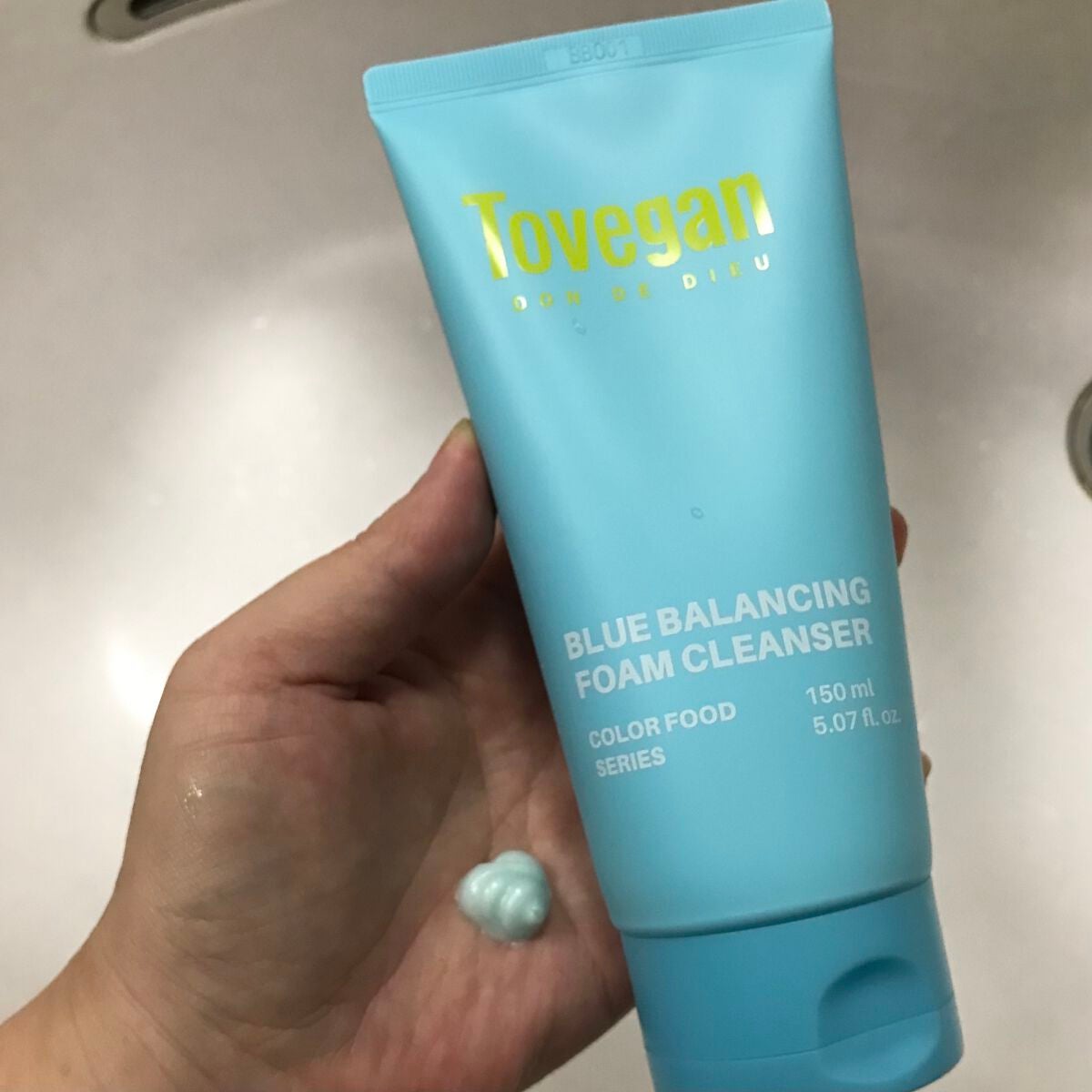 カラーフードシリーズブルーバランシングフォームクレンザー/Tovegan/洗顔フォームを使ったクチコミ(2枚目)