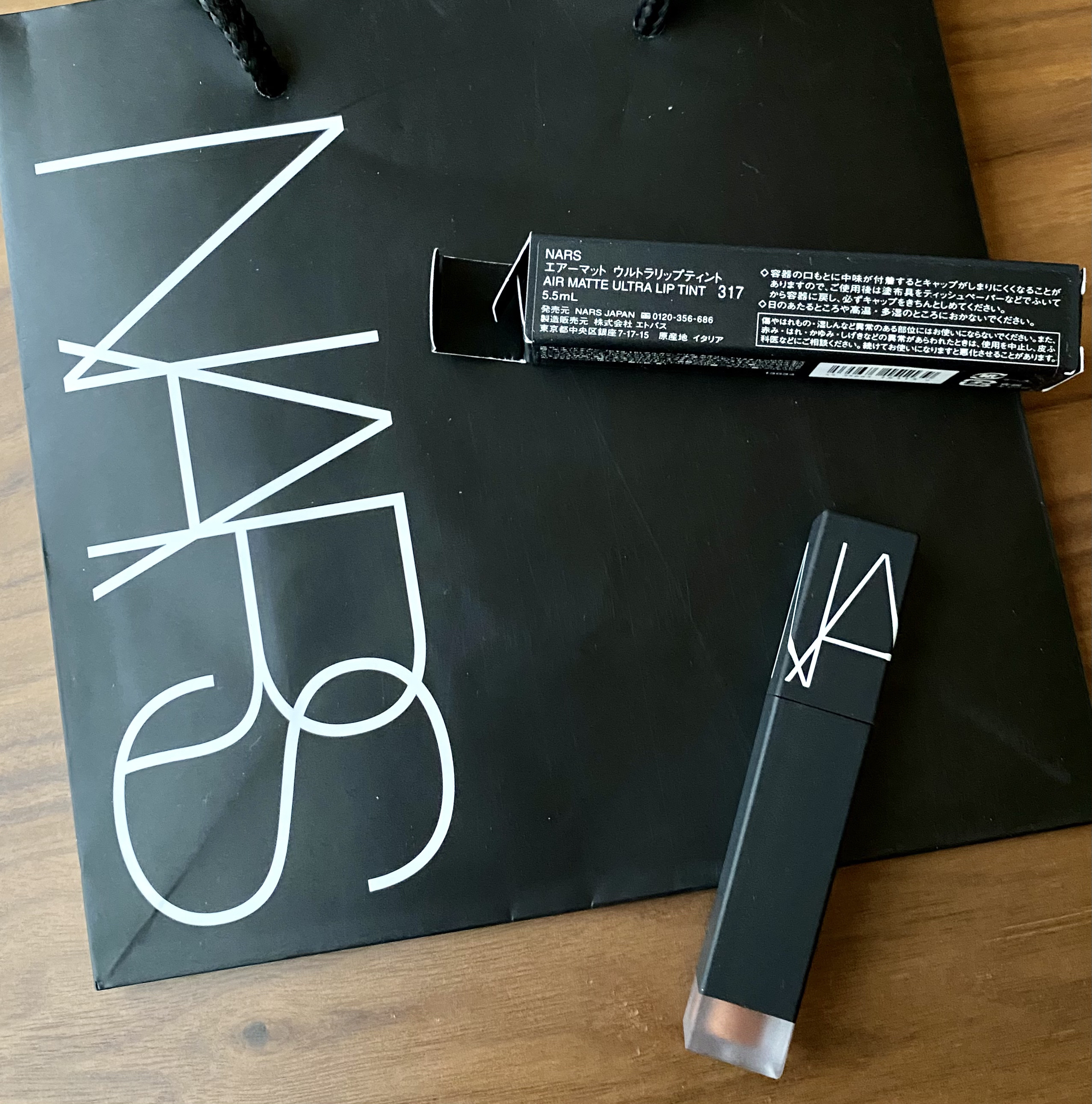  エアーマット ウルトラリップティント/NARS/リップティントを使ったクチコミ（2枚目）