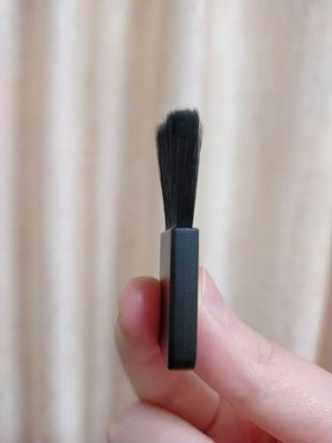 MINI FACE  BRUSH a/U R GLAM/メイクブラシを使ったクチコミ（4枚目）