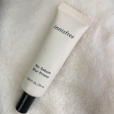 Innisfree ノーセバム ブラー プライマー

こちらは、スキンケア後のベースメイクの1番初めに使ってます
毛穴の凹凸が目立つタイプの肌では無いですが、これを塗ってからポルジョのプロテクティングフ