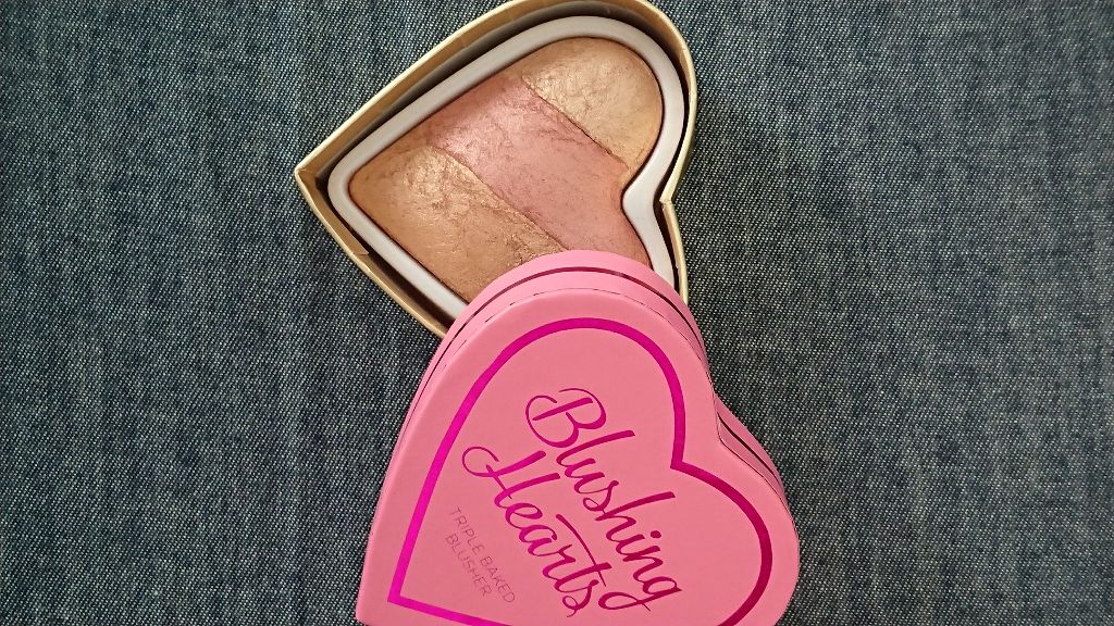 ブラッシング ハート/MAKEUP REVOLUTION/パウダーチークを使ったクチコミ(1枚目)