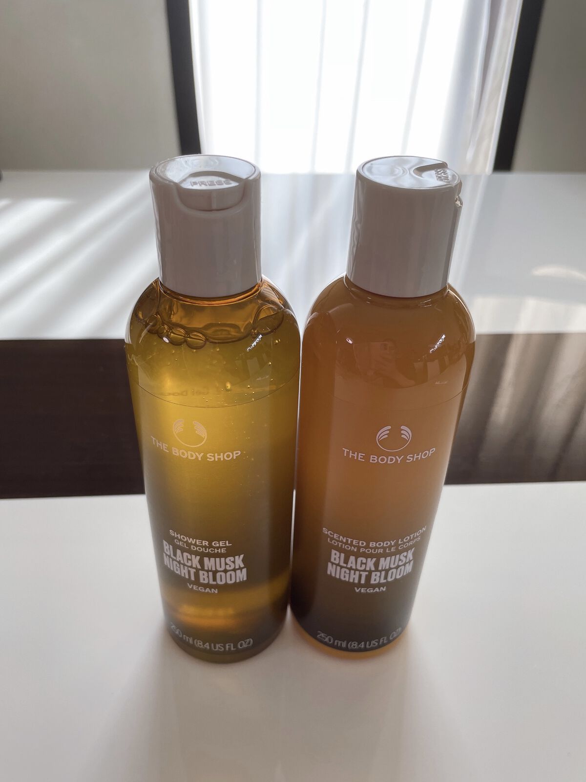 THE BODY SHOP ブラックムスク シャワージェル 250ml x 7 Amazon | ザボディショップ [公式] ブラックムスク シャワー