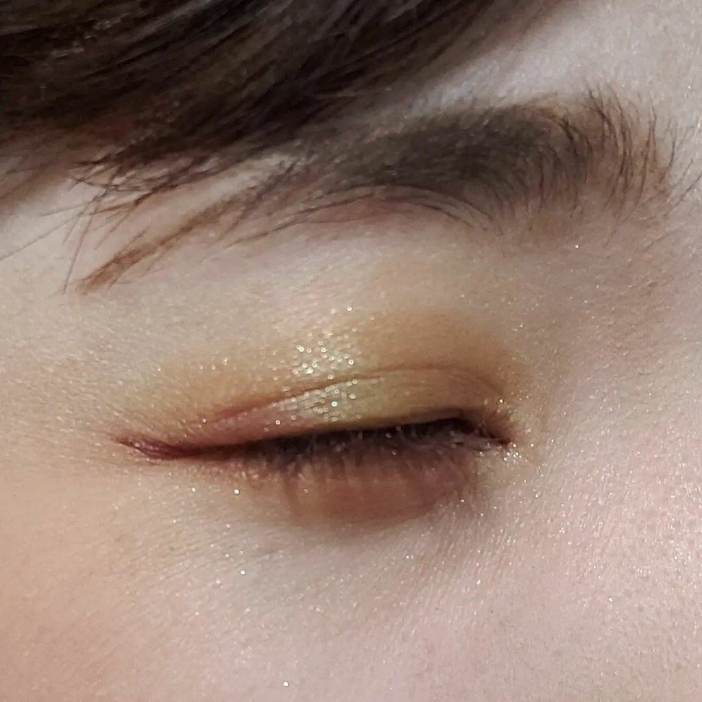 トーン タッチ アイズ/SUQQU/単色アイシャドウを使ったクチコミ（2枚目）