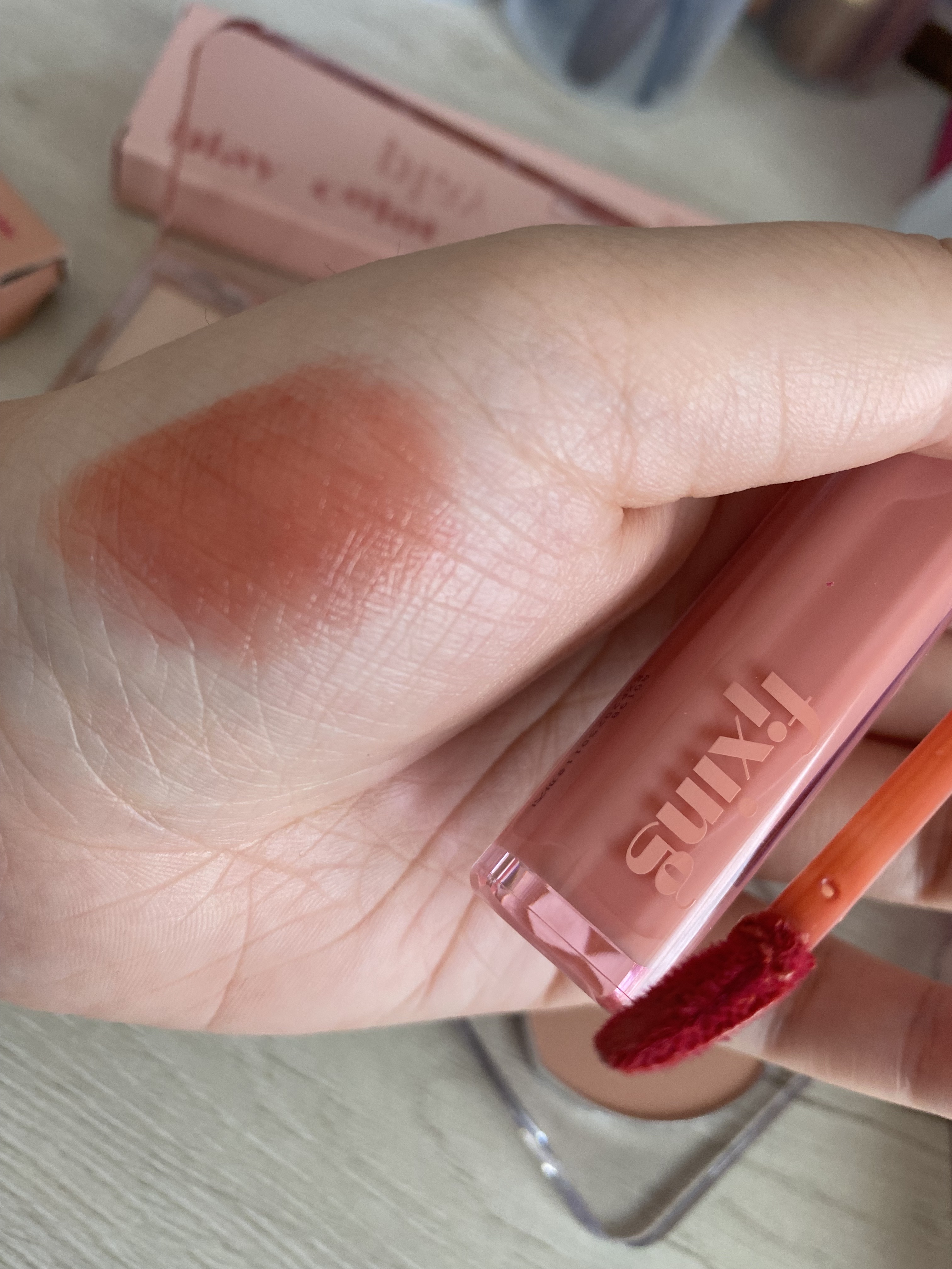 グロウ フィクシングティント デューイーフィグ/ETUDE/リップティントを使ったクチコミ（3枚目）