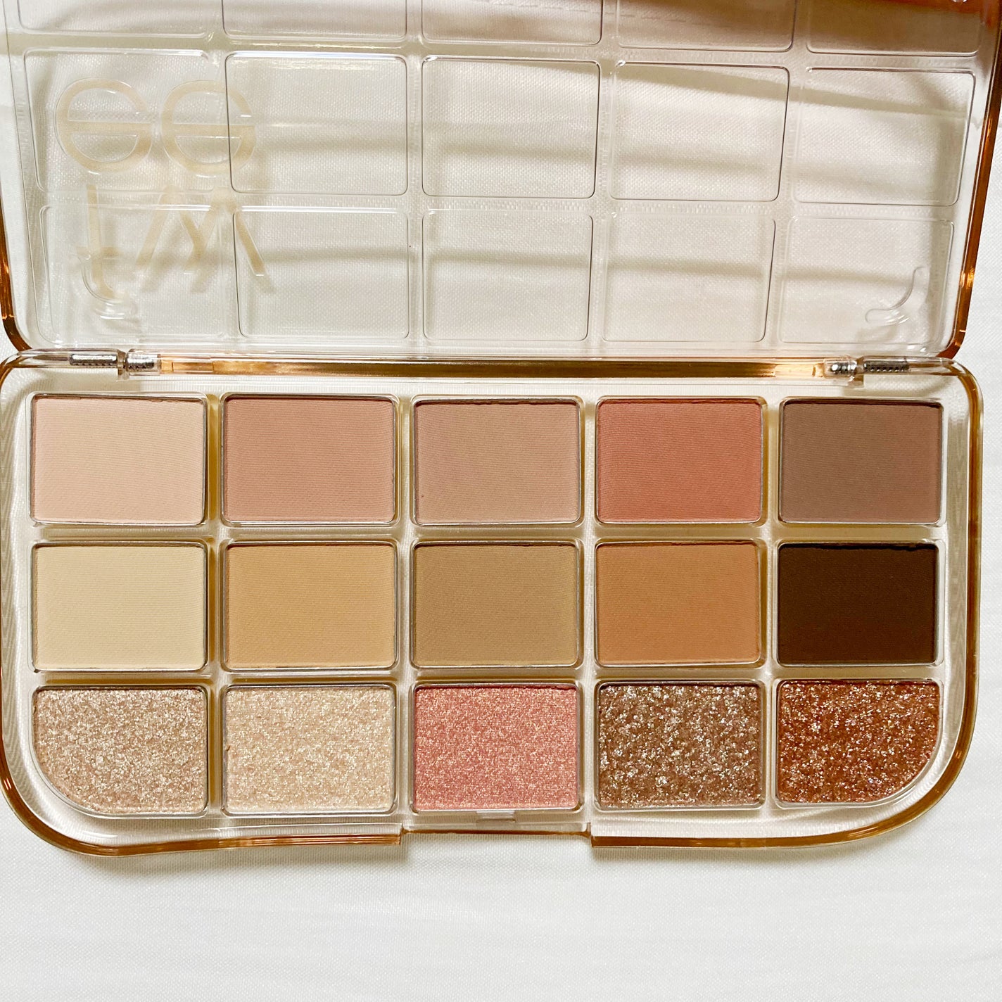 フィー モアムードアイパレット/fwee/アイシャドウパレットを使ったクチコミ(4枚目)