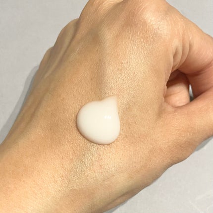 プレミアムボディミルク ホワイトニング【医薬部外品】		/ニベア/ボディミルクを使ったクチコミ(2枚目)