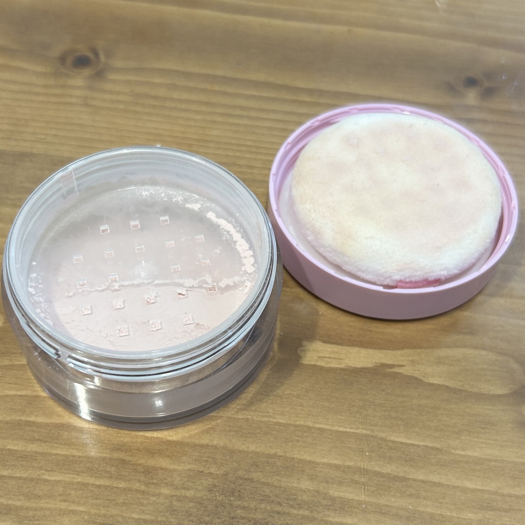 メイク キープ パウダー/コーセーコスメニエンス/ルースパウダーを使ったクチコミ（2枚目）