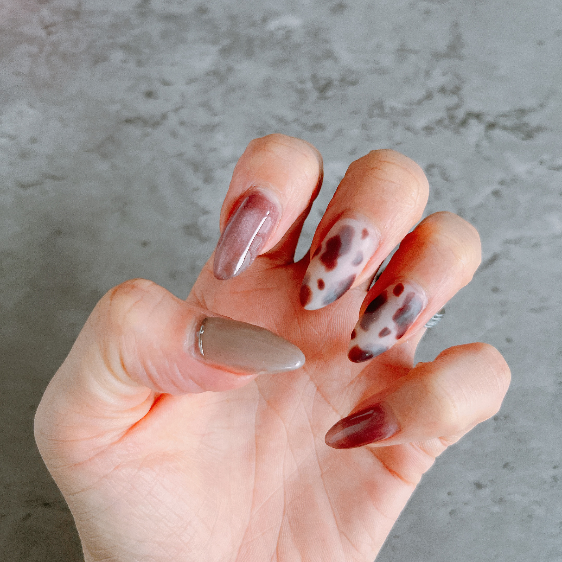 #ネイル,#オフィスネイル,#マットネイル,#アニマルネイル,#ジェルネイル,#シンプルネイル,#アシンメトリーネイル,#煌めく冬ネイルのネイルデザイン