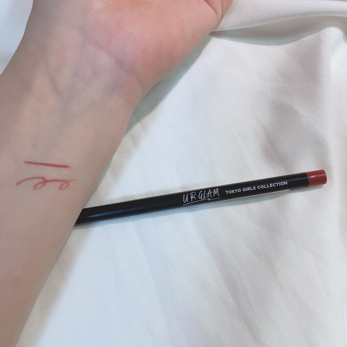 UR GLAM GEL EYELINER/U R GLAM/ジェルアイライナーを使ったクチコミ(1枚目)