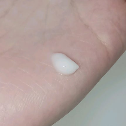 エッセンシャル リアル アイクリーム フォーフェイス/AHC/アイケア・アイクリームを使ったクチコミ(5枚目)