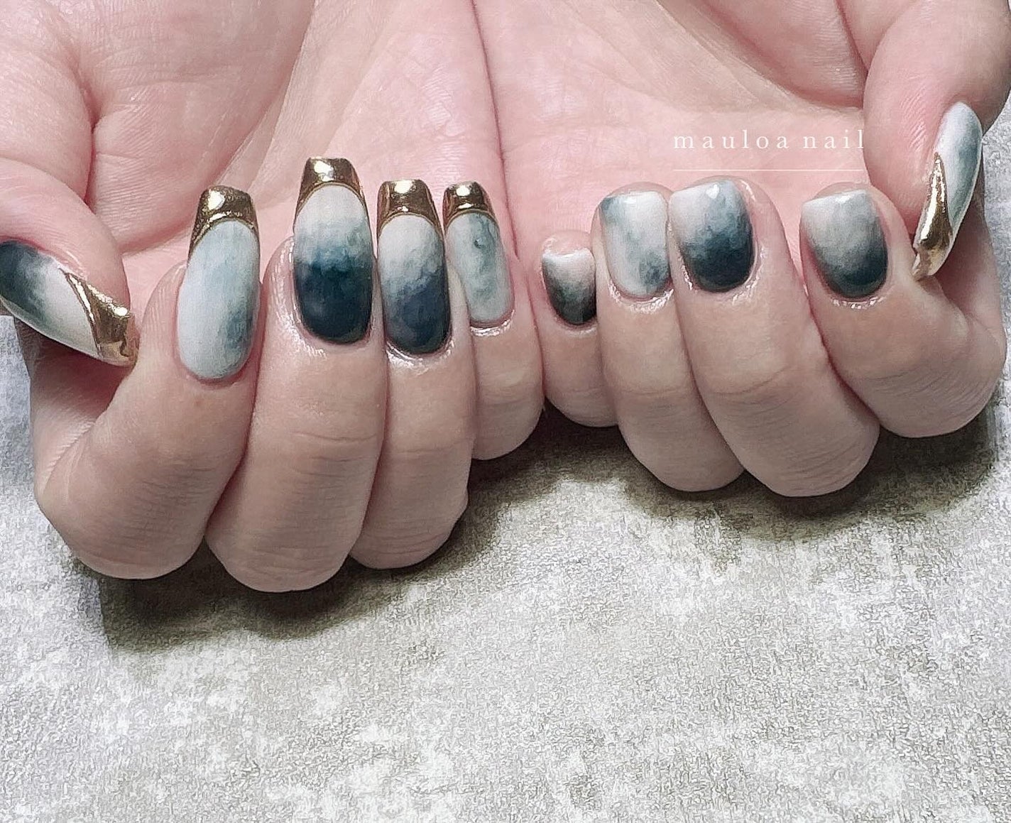 mauloa_nail on LIPS 「・💙💙💙・・・ネイルやり方動画fantistにて多数更新してま..」(1枚目)