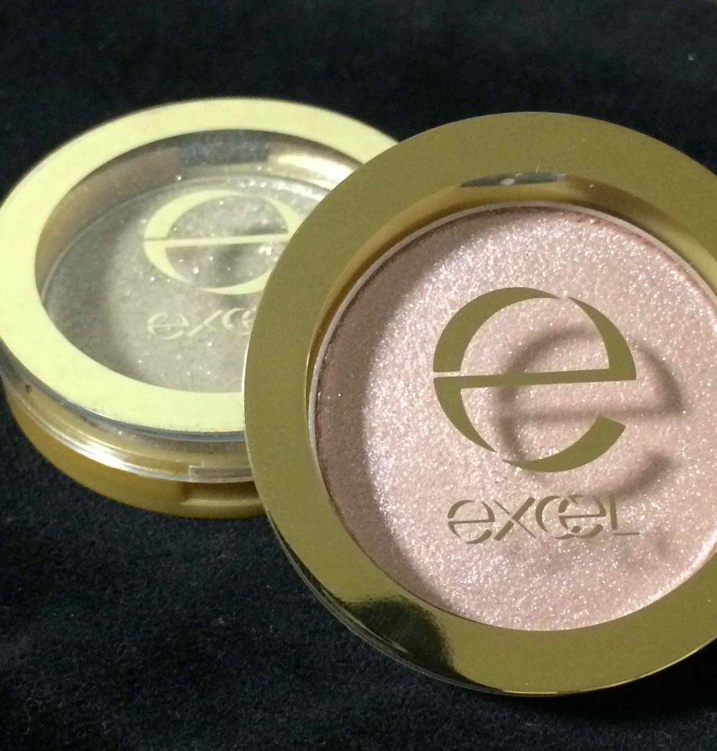 シャイニーシャドウ N/excel/単色アイシャドウを使ったクチコミ（1枚目）