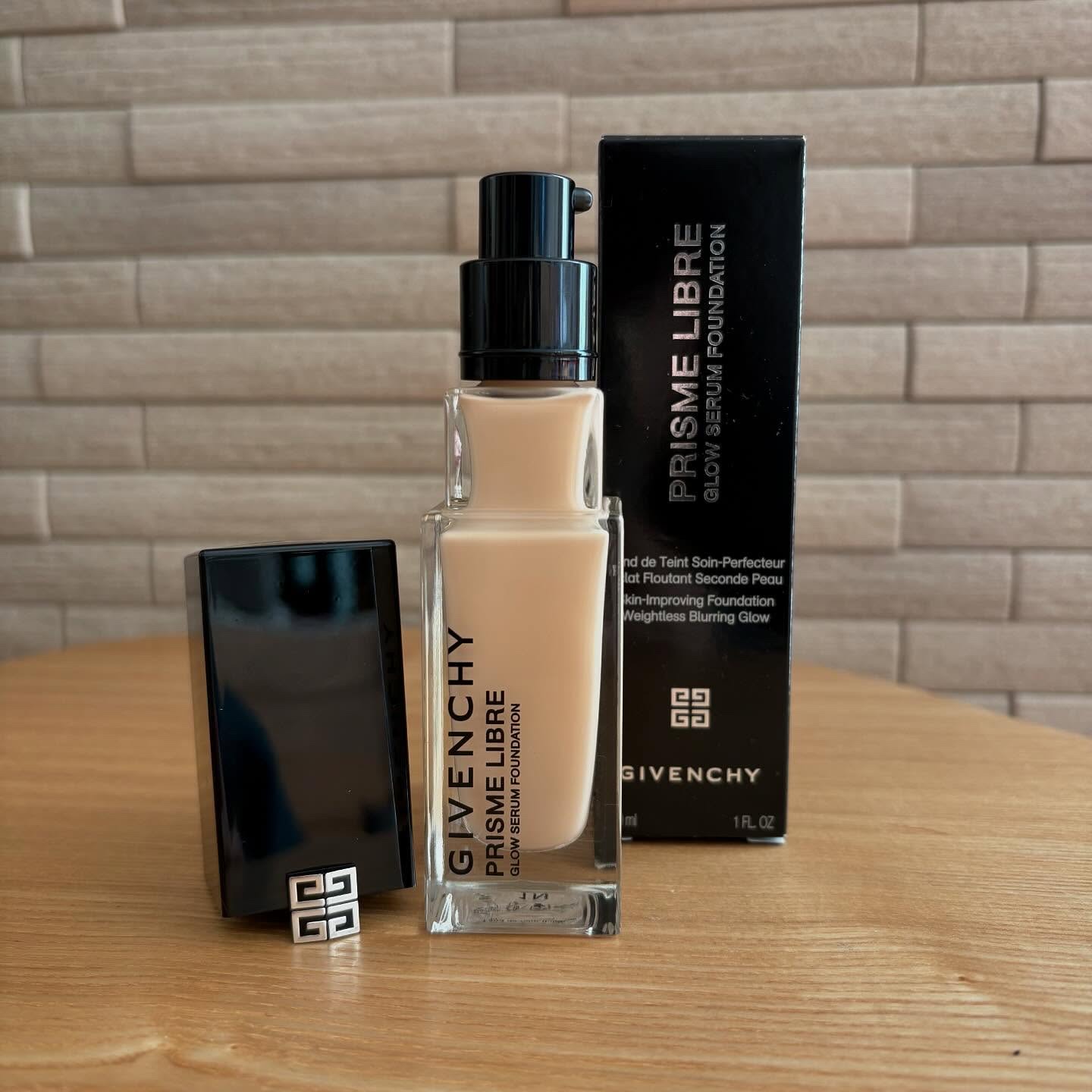 プリズム･リーブル･グロウ･セラム･ ファンデーション/GIVENCHY/リキッドファンデーションを使ったクチコミ（3枚目）