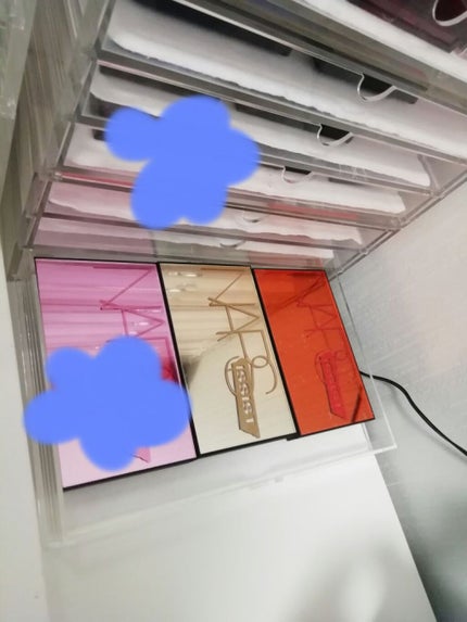 ꙳チムチム꙳ on LIPS 「私のコスメ収納です︎︎︎︎︎☺︎主にブランドごとに収納してます..」(7枚目)