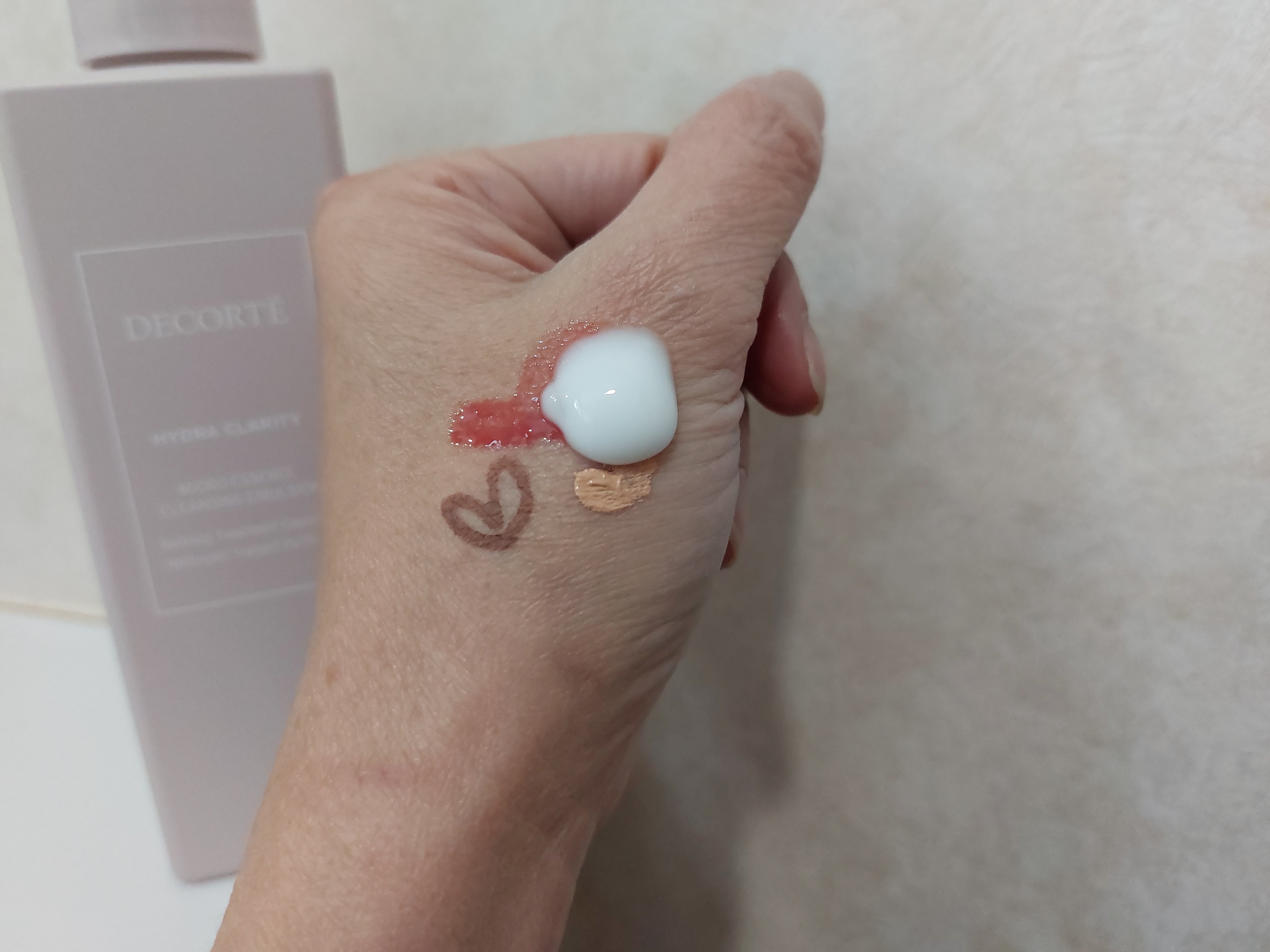 イドラクラリティ マイクロエッセンス クレンジングエマルジョン/DECORTÉ/ミルククレンジングを使ったクチコミ（2枚目）