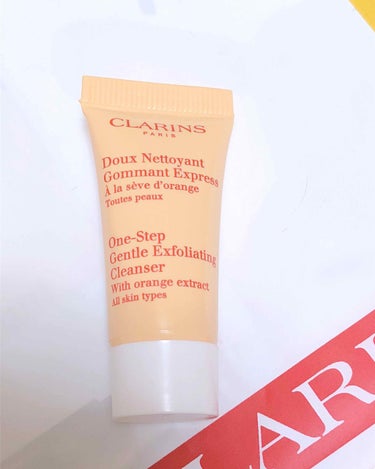 ワン ステップ エクスフォリエイティング クレンザー/CLARINS/スクラブ・ゴマージュを使ったクチコミ（1枚目）