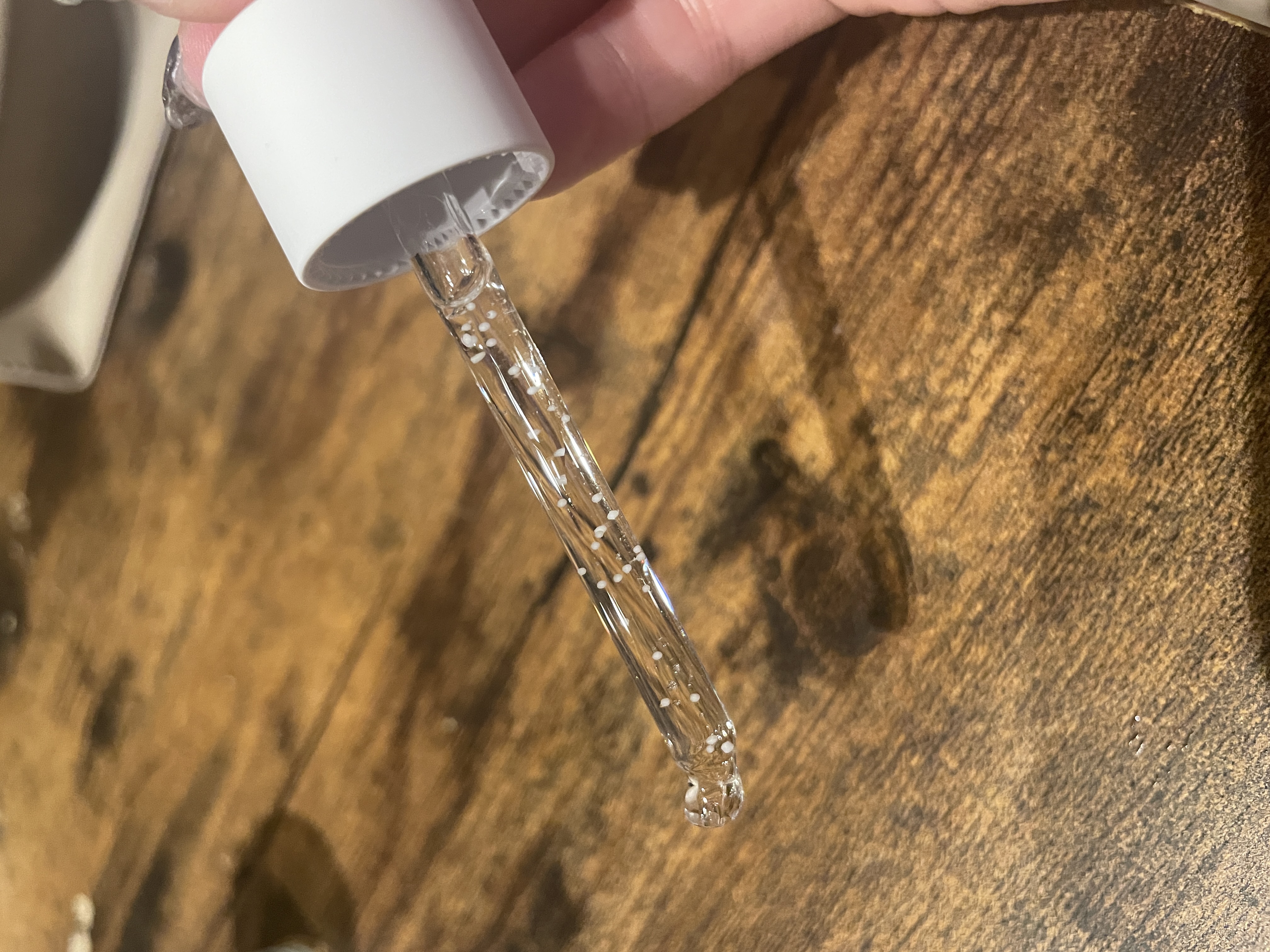 トーンブライトニング カプセルアンプル/SKIN1004/美容液を使ったクチコミ（2枚目）