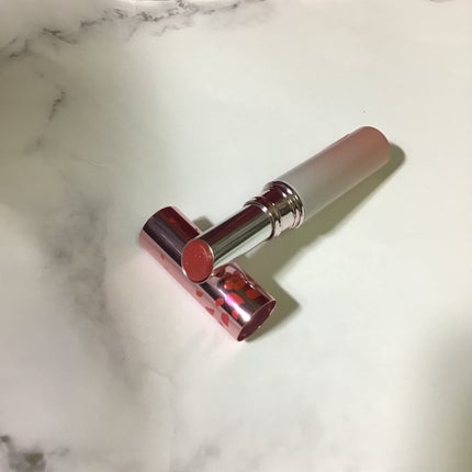 サクラヴェールリップ/パラドゥ/リップクリームを使ったクチコミ(3枚目)