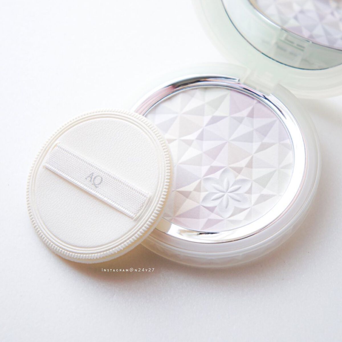 AQ オーラ リフレクター/DECORTÉ/プレストパウダーを使ったクチコミ(4枚目)