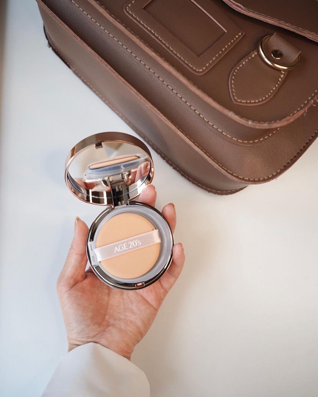 エッセンス カバー パクト モイスチャー/AGE20’s/リキッドファンデーションを使ったクチコミ（3枚目）