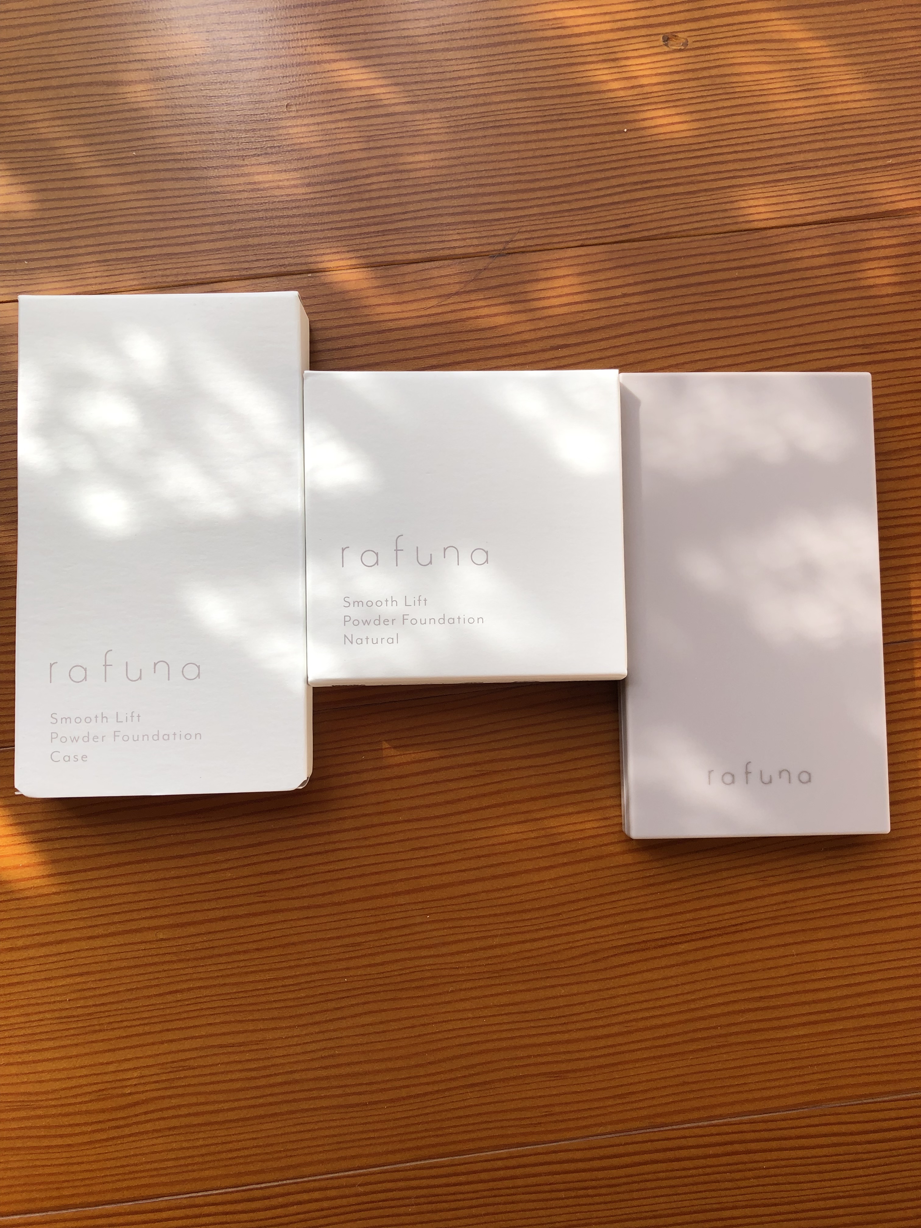 スムースリフトパウダーファンデーション ナチュラル/rafuna/パウダーファンデーションを使ったクチコミ（1枚目）