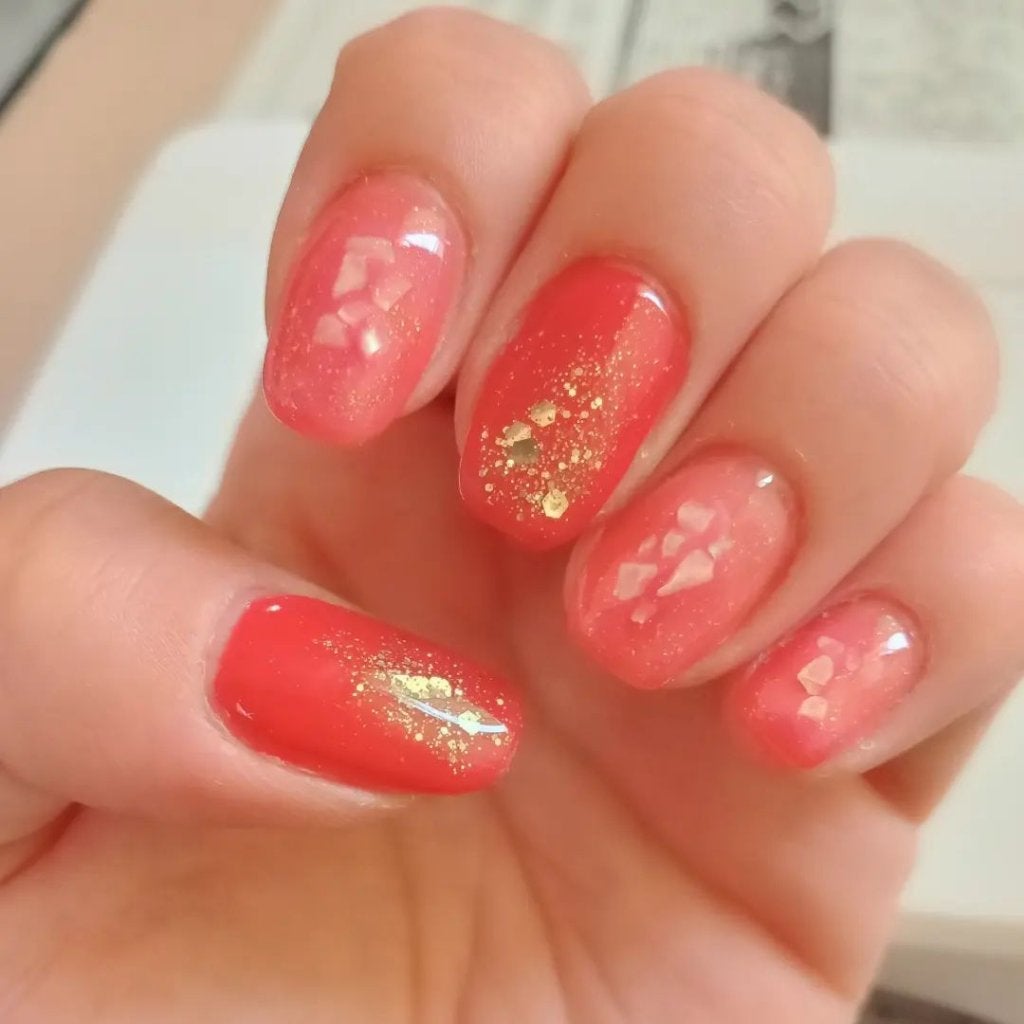 まっつん on LIPS 「つけた次の日にぺろりんと取れてしまったので付け替え…残ったのは..」(4枚目)