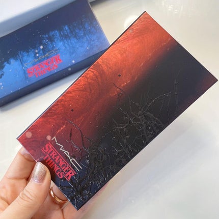 アイシャドウ × 8 (M・A・C × ストレンジャー シングス コレクション)/M・A・C/アイシャドウパレットを使ったクチコミ(3枚目)