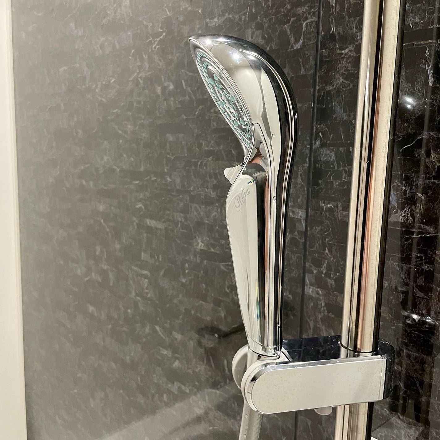 リファ ファインバブルS/ReFa/シャワーヘッドを使ったクチコミ(4枚目)