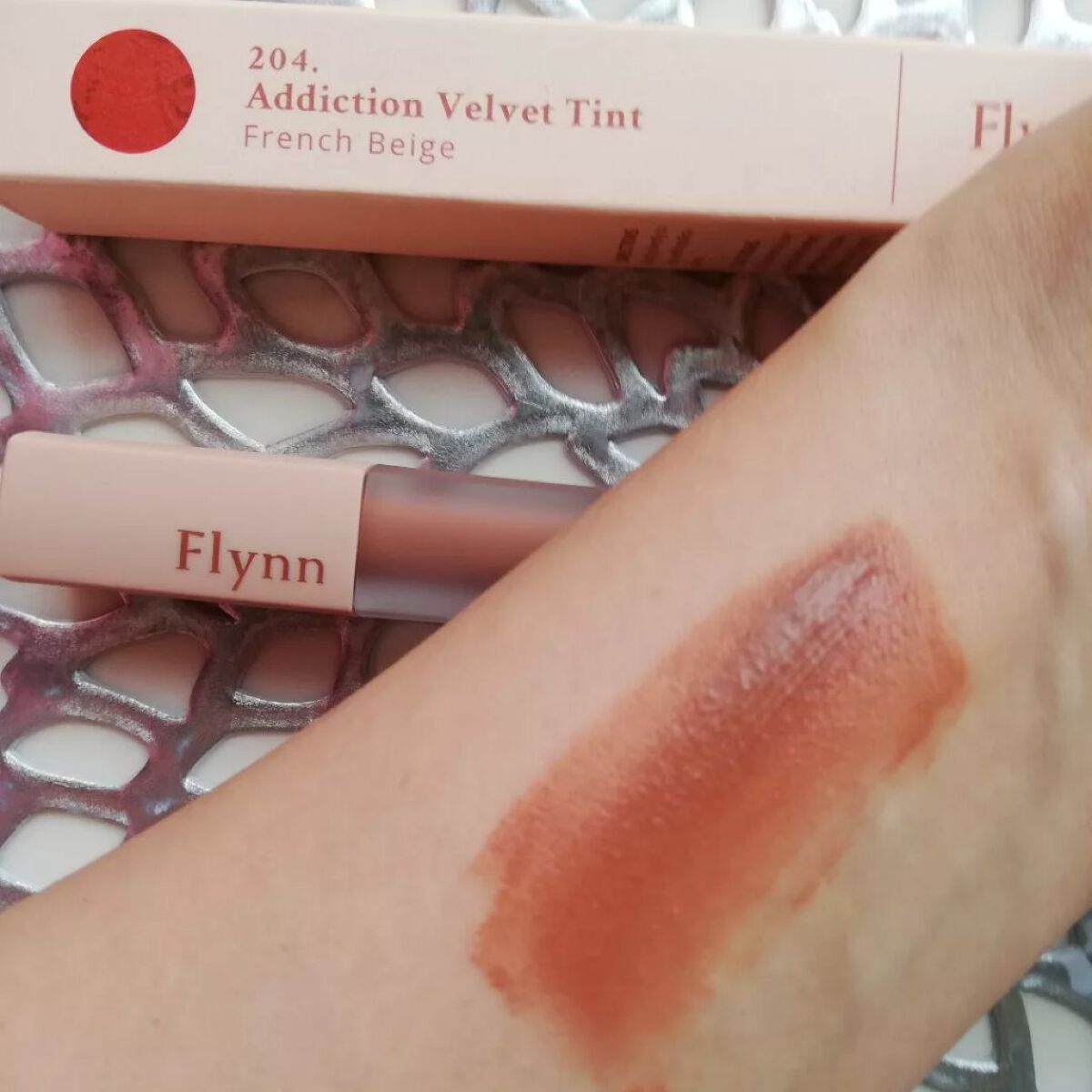 アディクション ベルベットティント 204 フレンチベージュ/Flynn/リップティントを使ったクチコミ（2枚目）