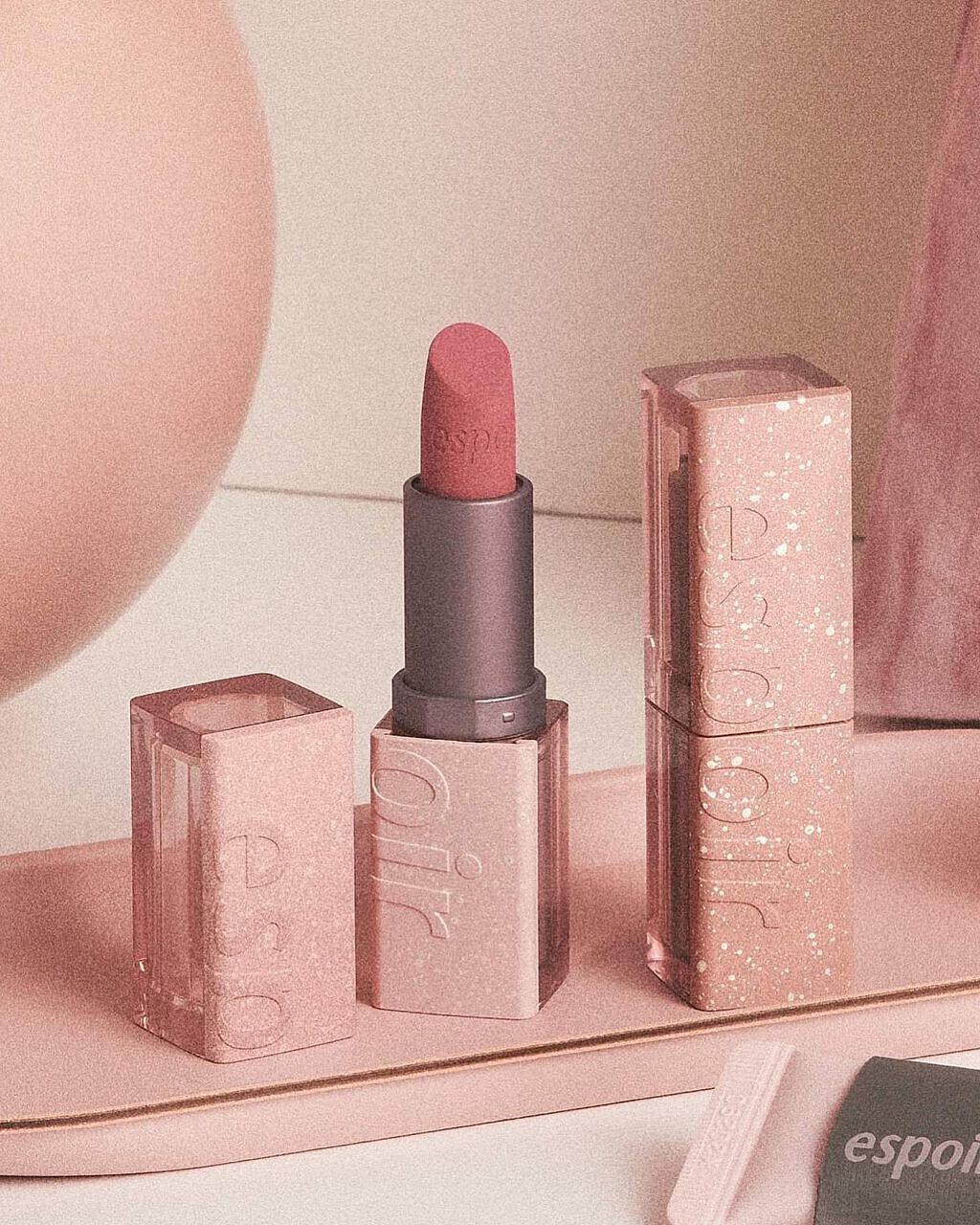 ノーウェアベルベット ウォッシュドピンク/espoir/口紅を使ったクチコミ（2枚目）