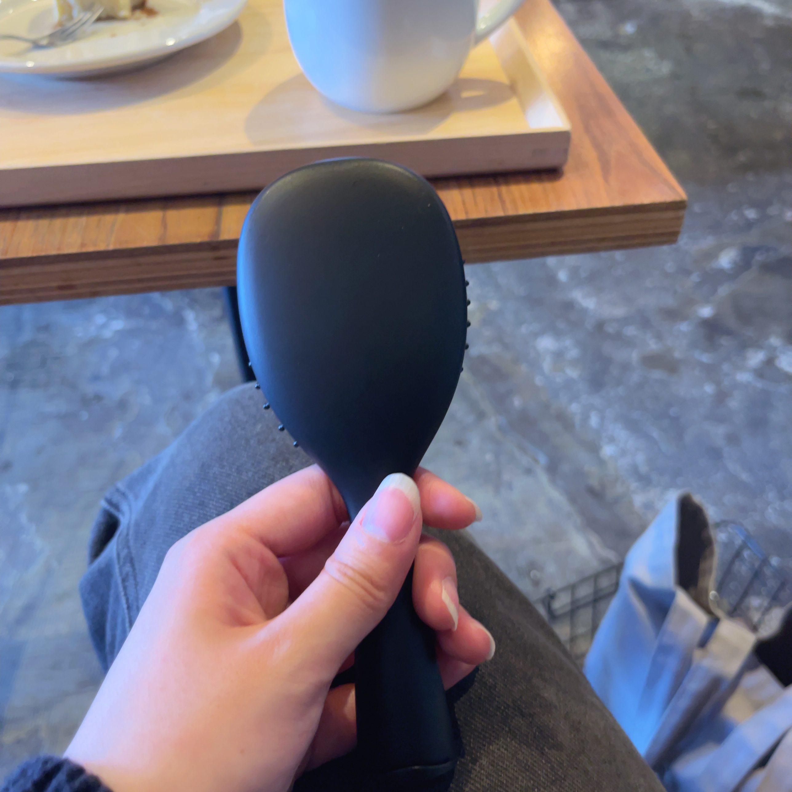 パドルブラシ/DAISO/その他スタイリングを使ったクチコミ（3枚目）