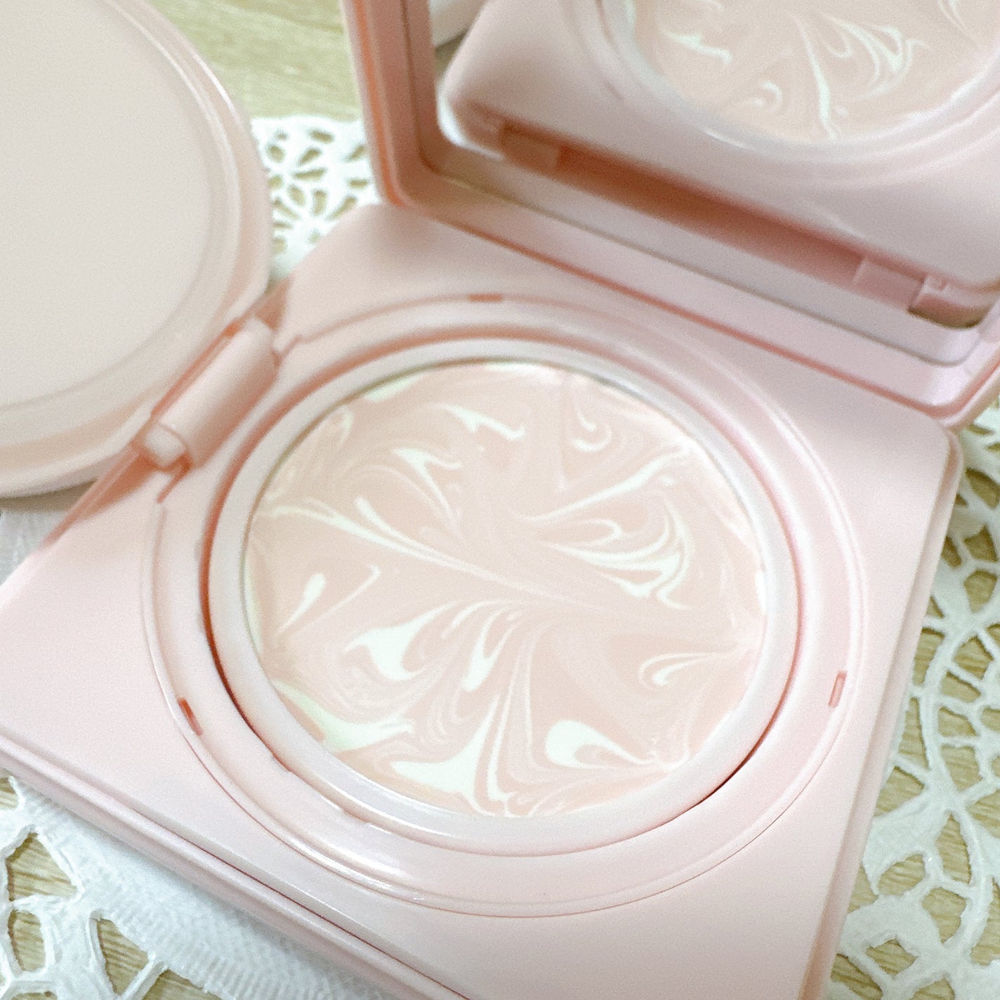 スキン PFCT コンパクト クリーム N/GIVENCHY/化粧下地を使ったクチコミ(5枚目)