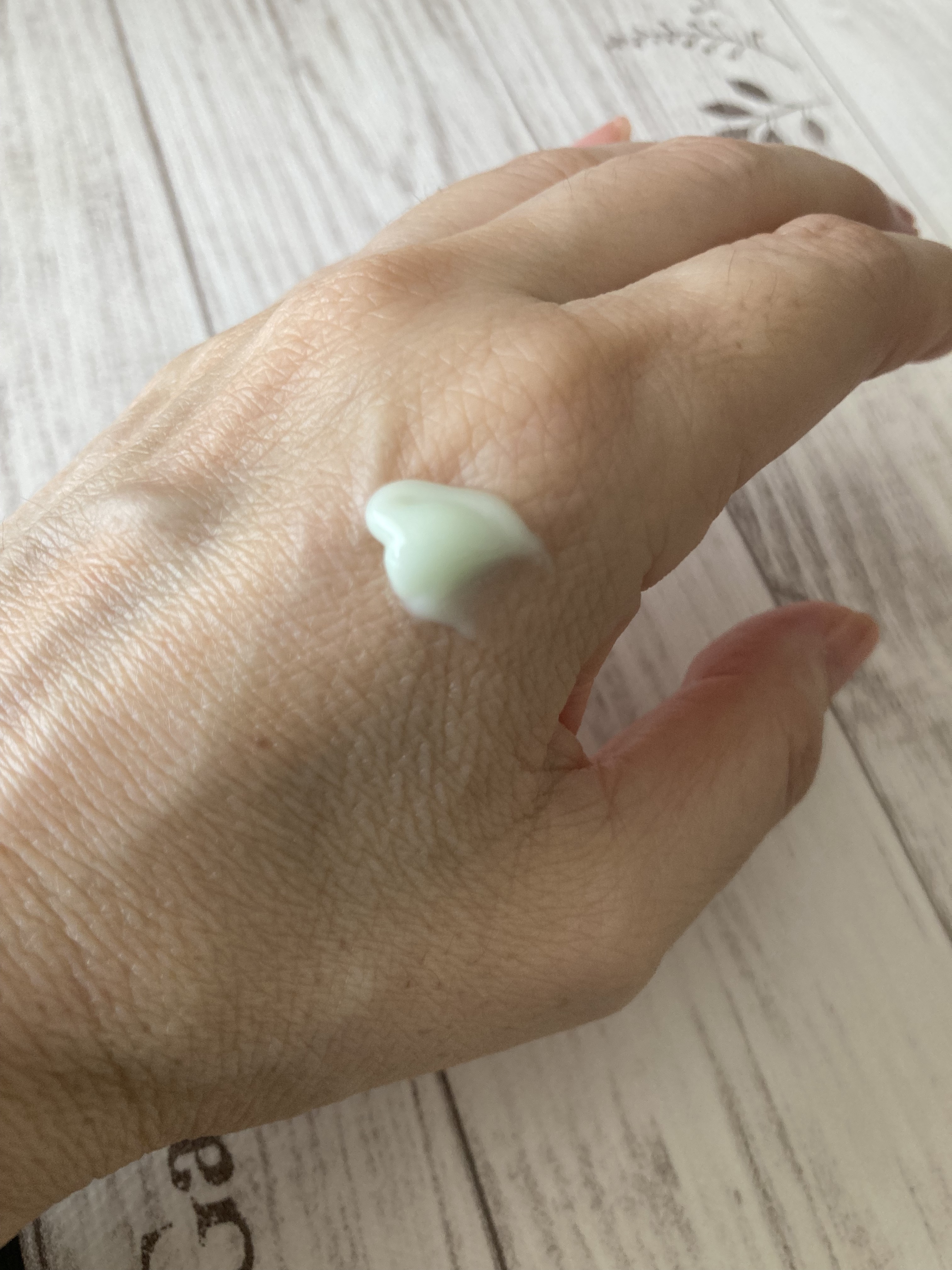 レッドB・Cスージングクリーム(チューブタイプ)/Dr.G/フェイスクリームを使ったクチコミ（2枚目）