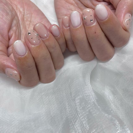 kanna on LIPS 「・・・前投稿からのオーダー🫧🤍ヌーディーカラーにキラキラって本..」(1枚目)