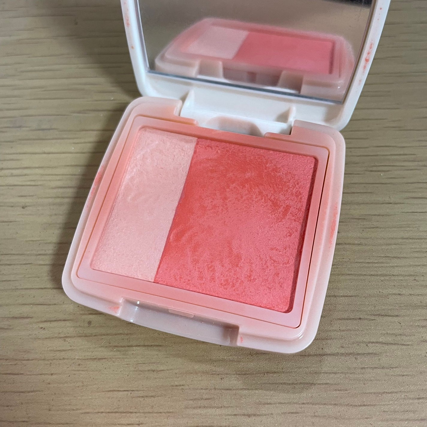 パウダー ブラッシュ/PAUL & JOE BEAUTE/パウダーチークを使ったクチコミ(1枚目)