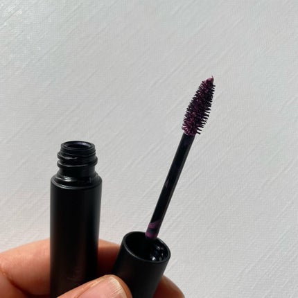 Celvoke セルヴォーク インディケイトアイブロウマスカラ Cのクチコミ「【1月7日発売】Celvoke 洒落るパープル眉
明後日発売のこちら
昨夏グァバを買わずに大.....」(2枚目)