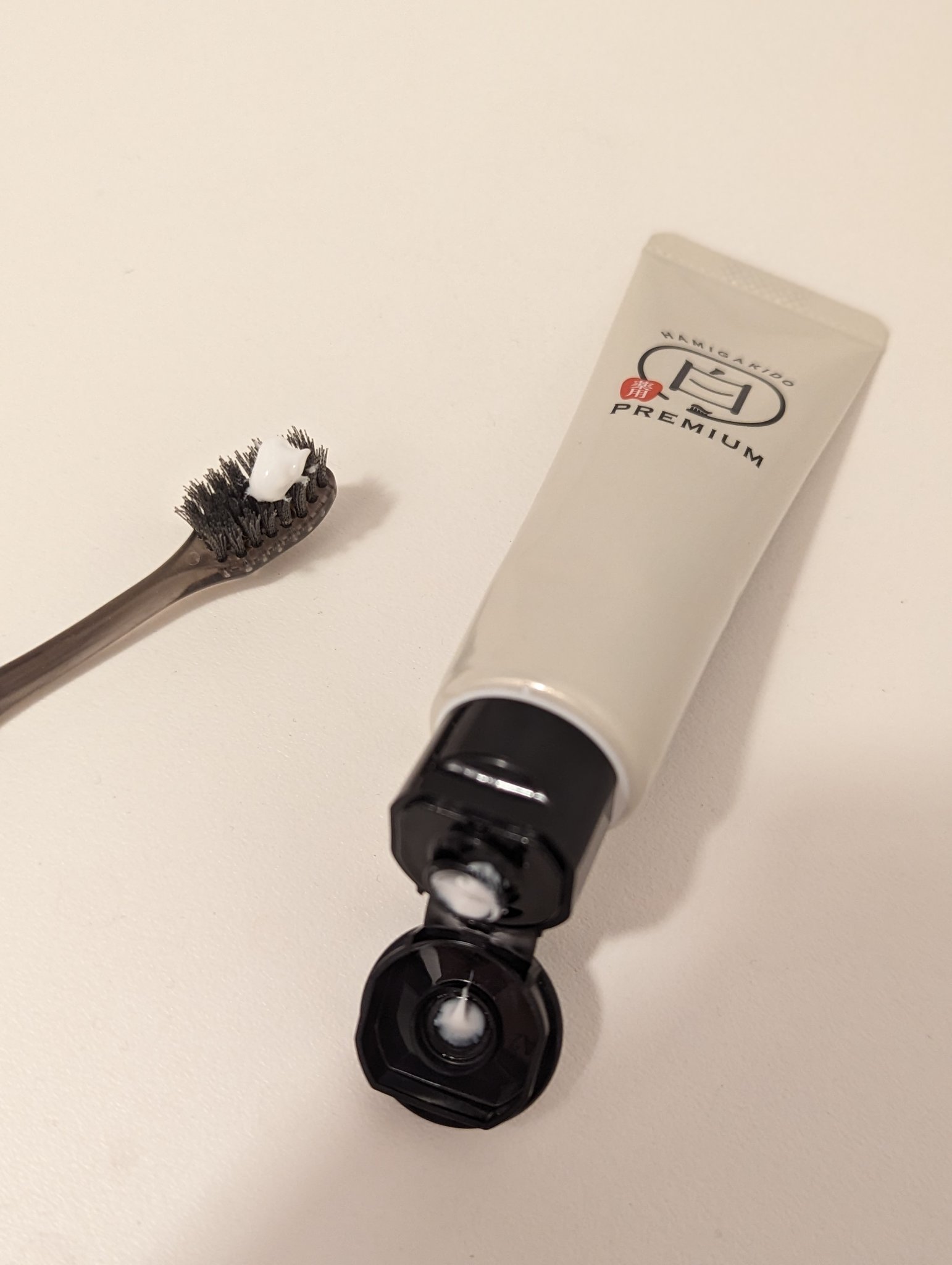 歯磨き堂 薬用ホワイトニングペースト プレミアム 60g/歯磨き堂/歯磨き粉を使ったクチコミ（2枚目）