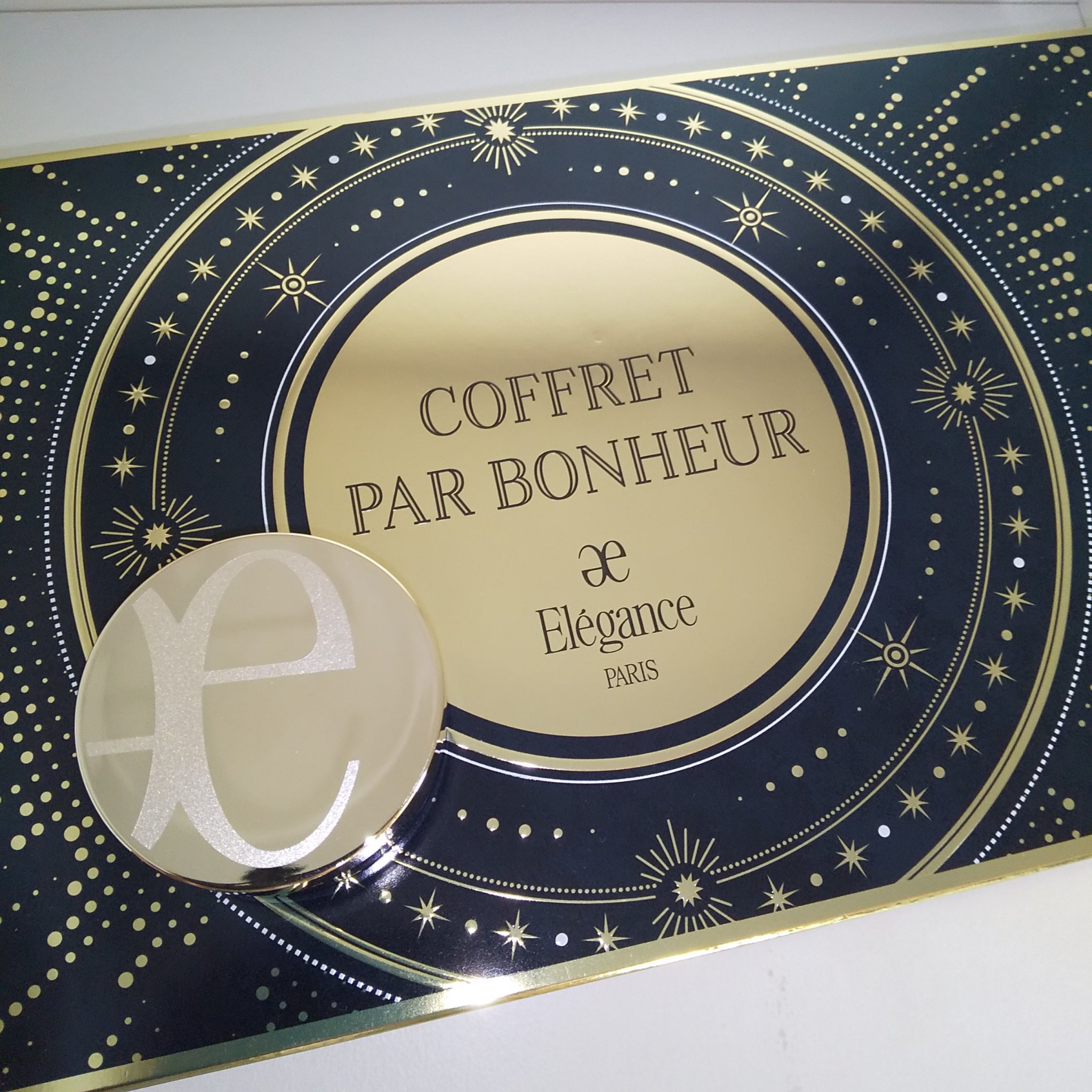 フェザー ヴェール 001/Elégance/ルースパウダーを使ったクチコミ（3枚目）