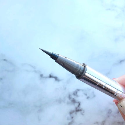 リキッドアイライナーR4/ラブ・ライナー/リキッドアイライナーを使ったクチコミ(2枚目)