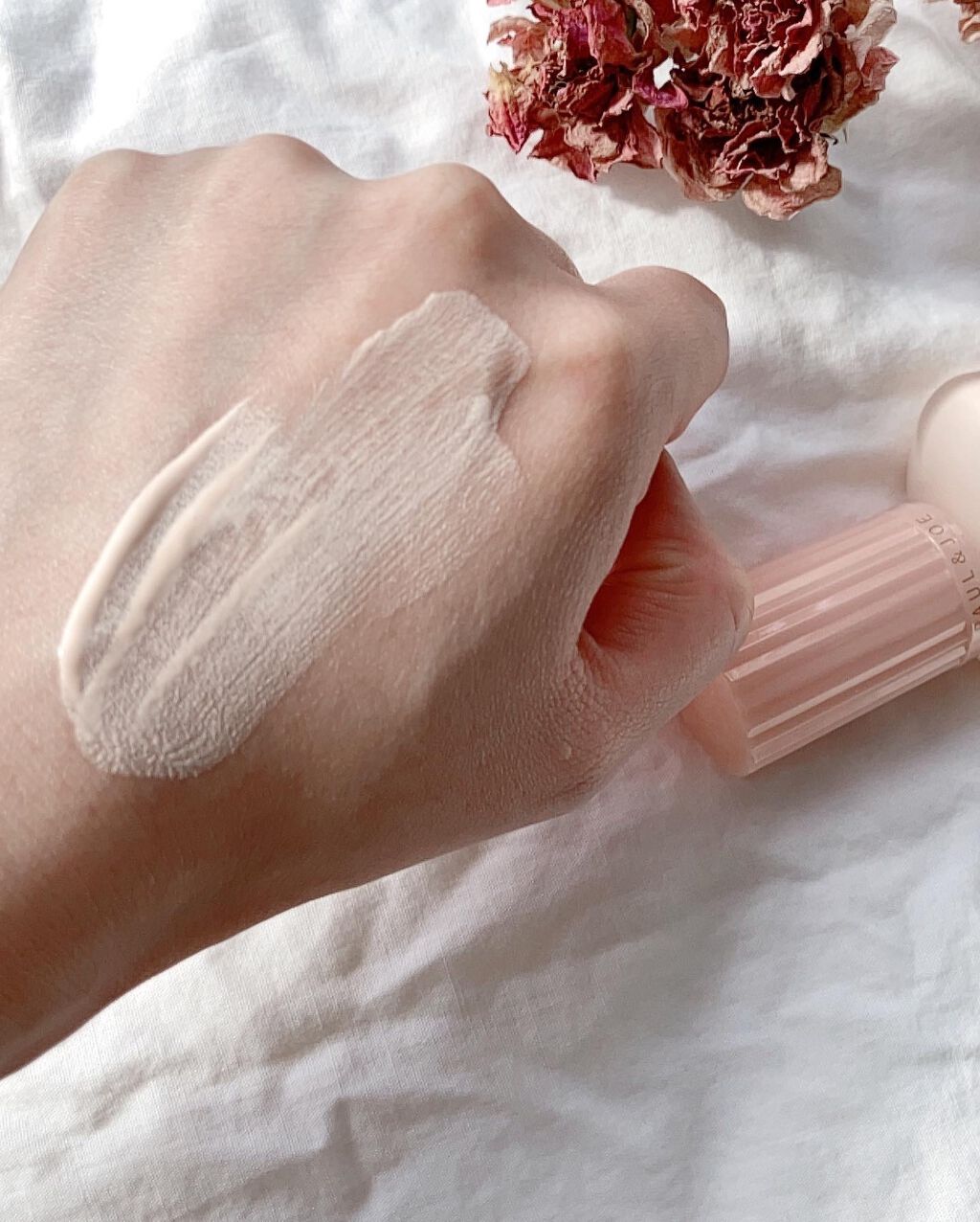 モイスチュアライジング ファンデーション プライマー/PAUL & JOE BEAUTE/化粧下地を使ったクチコミ(5枚目)