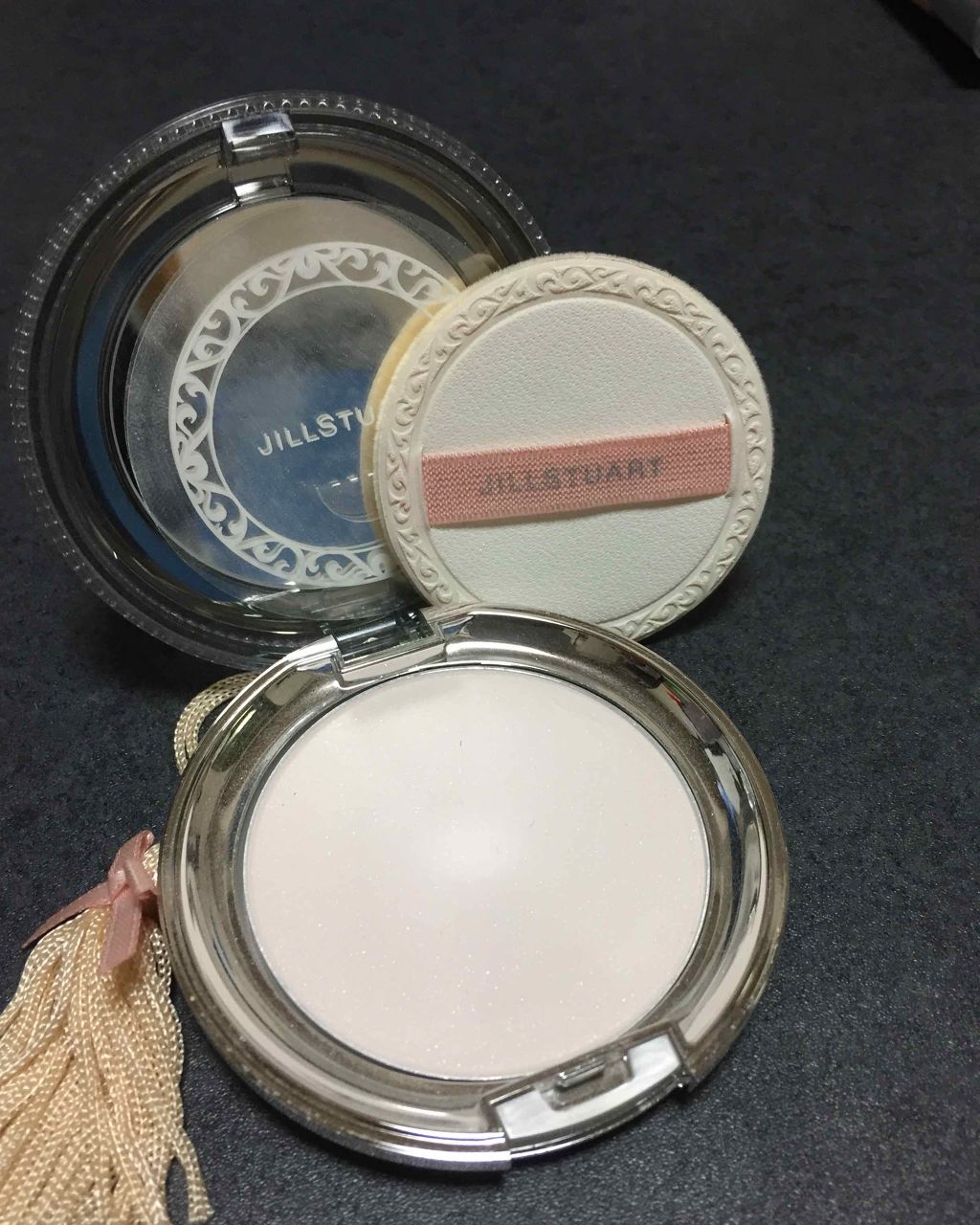 JILL STUART プレストパウダー Nのクチコミ「02ルーセントをハイライトとして使っています。
数年前に芸能人の方がこの使い方をテレビでやって.....」（2枚目）