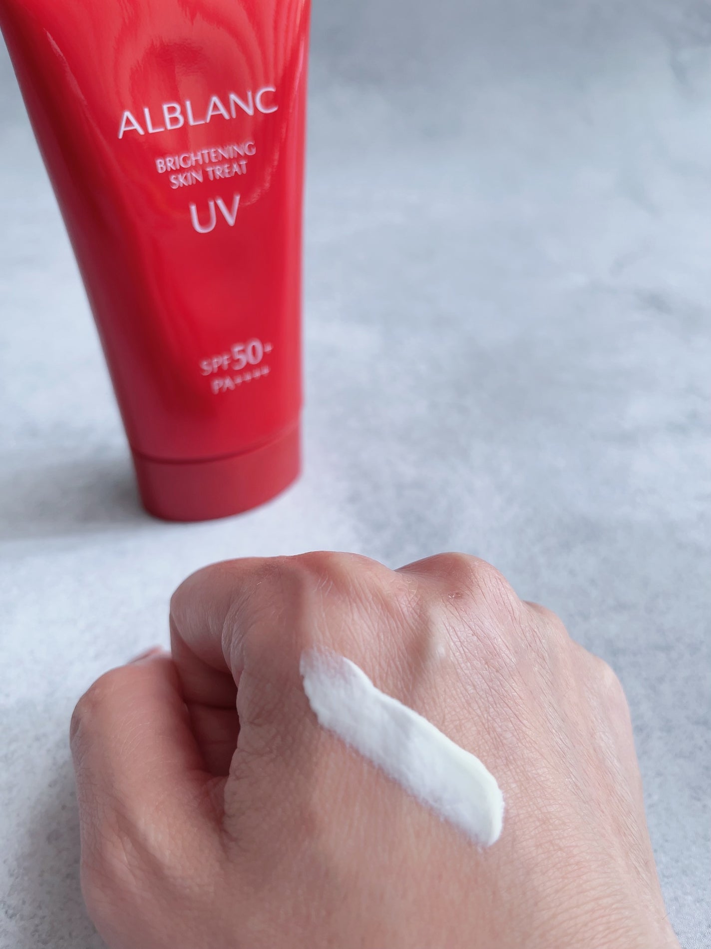 ブライトニングスキントリートUV/ALBLANC/日焼け止めローションを使ったクチコミ(8枚目)