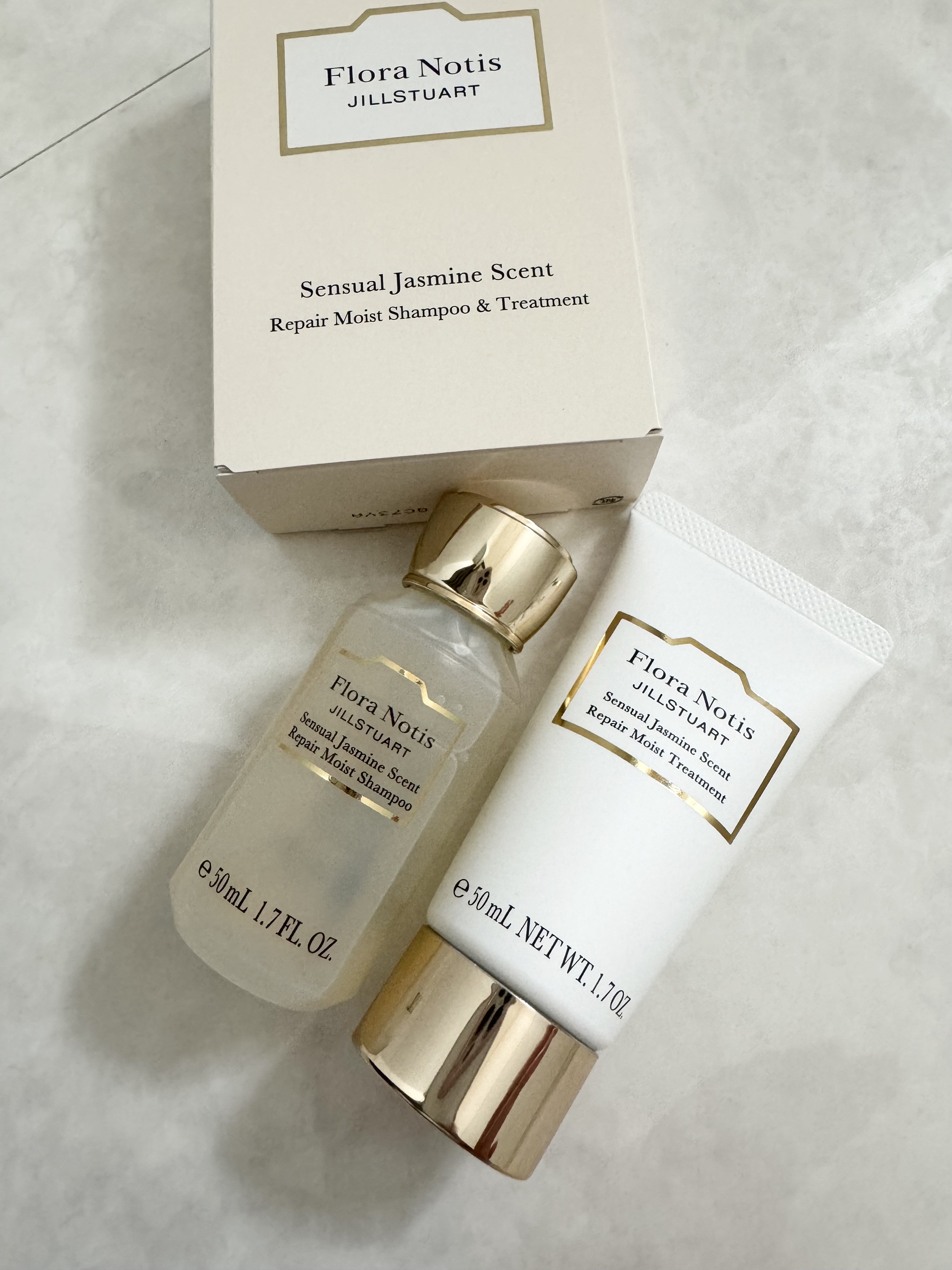 センシュアルジャスミン リペアモイストシャンプー / リペアモイストトリートメント トライアルサイズ(シャンプー&トリートメント)/Flora Notis JILL STUART/市販シャンプーを使ったクチコミ（1枚目）