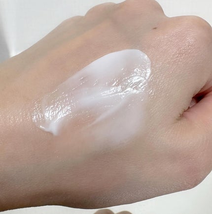 ヘアメイクみどり【YouTube】 on LIPS 「保湿がしっかりできてベタつかない‼️敏感肌にも優しいからメイク..」(4枚目)