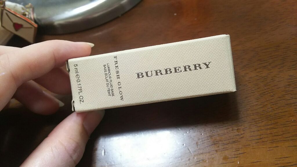 フレッシュグロウ ルミナスフルイドベース/Burberry Beauty/化粧下地を使ったクチコミ（1枚目）